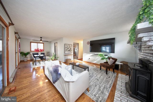 13202 CHERWIN, Baltimore, MD 21220