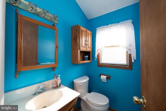 13202 CHERWIN, Baltimore, MD 21220