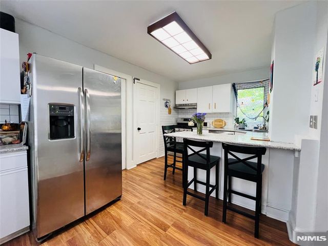 31 Dean Street, Glen Rock, NJ 07452