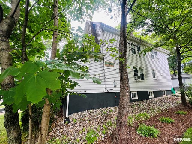 31 Dean Street, Glen Rock, NJ 07452