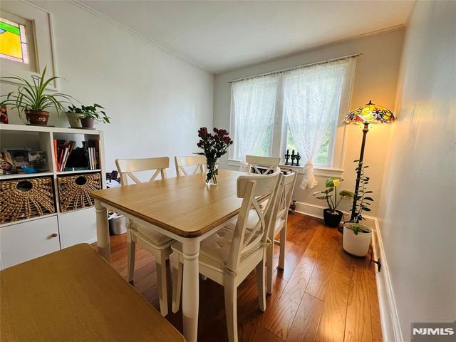 31 Dean Street, Glen Rock, NJ 07452