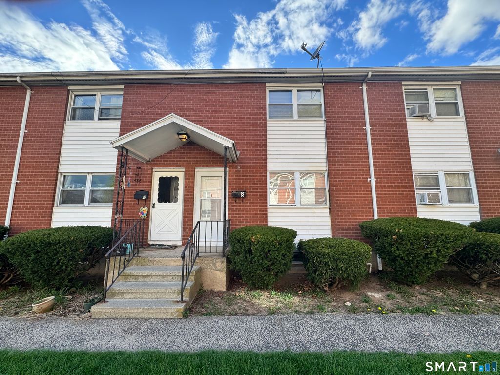 75 Saltonstall Parkway 3C, East Haven, CT 06512