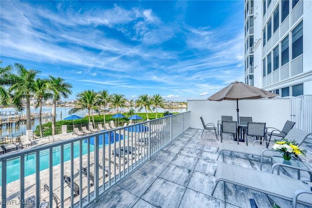 400 Flagship DR 305, Naples, FL 34108