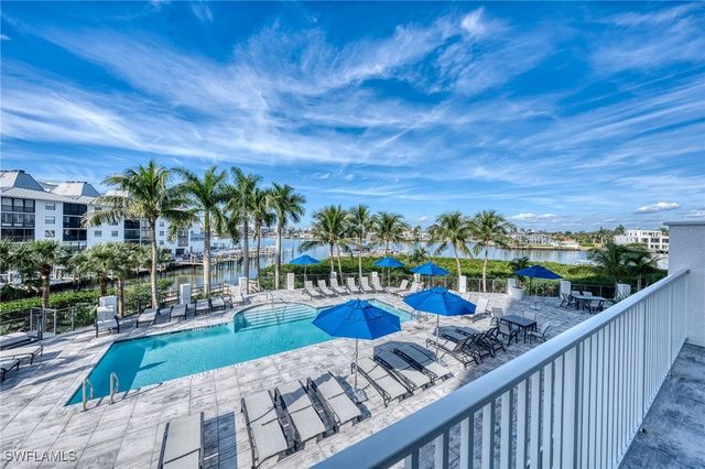 400 Flagship DR 305, Naples, FL 34108