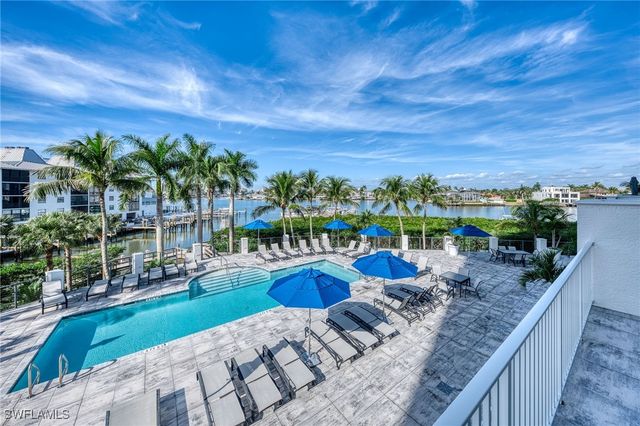 400 Flagship DR 305, Naples, FL 34108