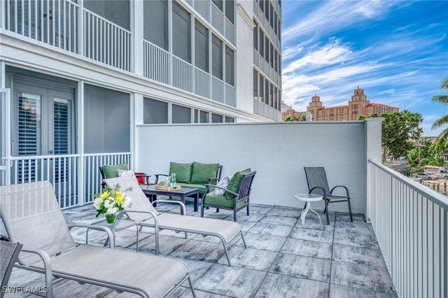 400 Flagship DR 305, Naples, FL 34108