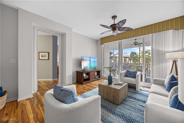 400 Flagship DR 305, Naples, FL 34108