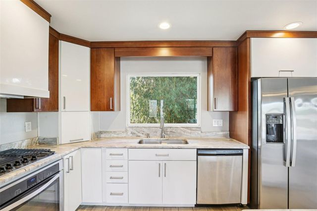 13764 86TH AVENUE, Seminole, FL 33776