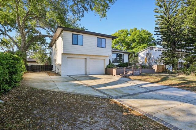 13764 86TH AVENUE, Seminole, FL 33776