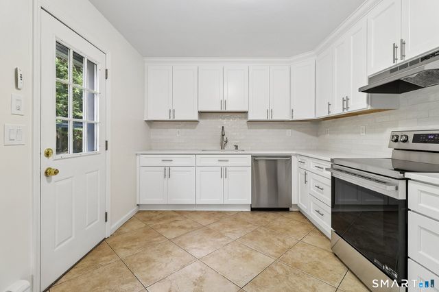 20 Thistle Lane, Greenwich, CT 06831