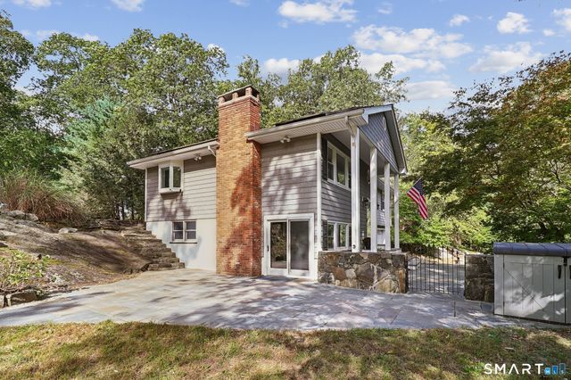 20 Thistle Lane, Greenwich, CT 06831