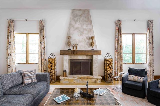 3118 W Roxboro Road NE, Atlanta, GA 30324