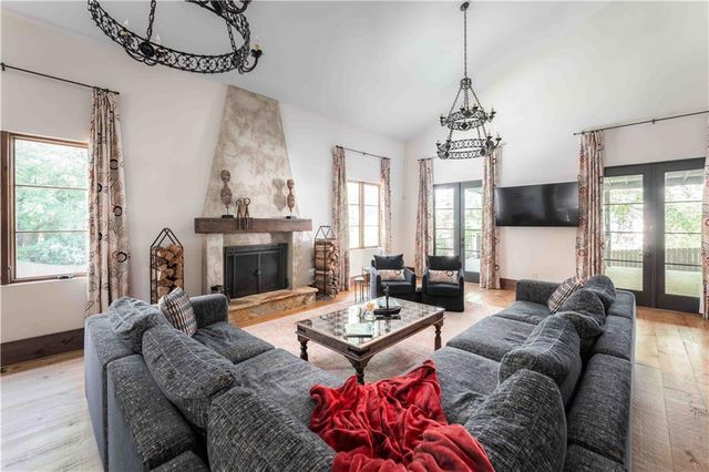 3118 W Roxboro Road NE, Atlanta, GA 30324