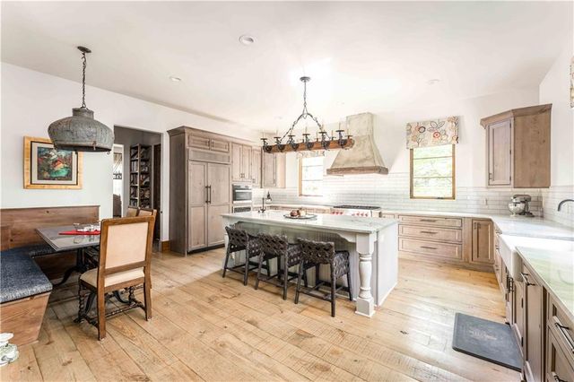 3118 W Roxboro Road NE, Atlanta, GA 30324
