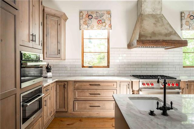 3118 W Roxboro Road NE, Atlanta, GA 30324