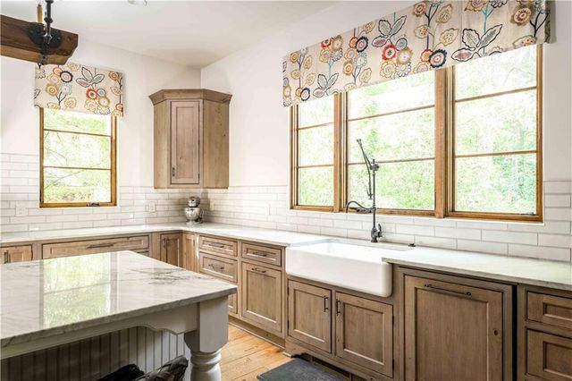 3118 W Roxboro Road NE, Atlanta, GA 30324
