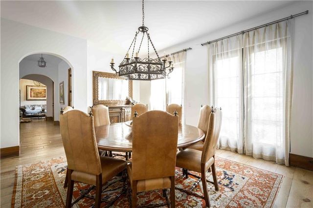 3118 W Roxboro Road NE, Atlanta, GA 30324