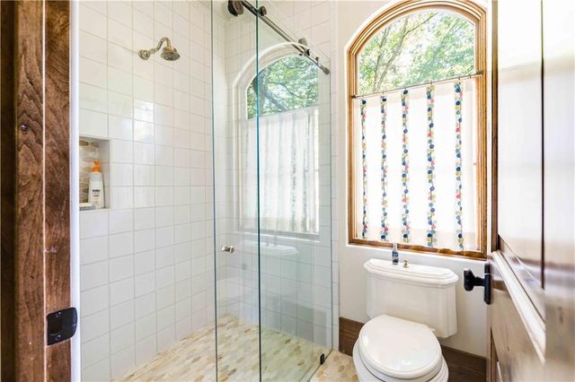 3118 W Roxboro Road NE, Atlanta, GA 30324