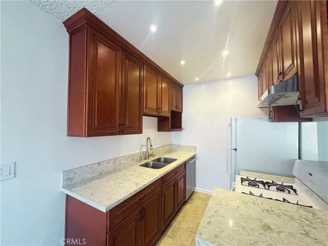 1522 S Centinela Ave 204, Los Angeles, CA 90025
