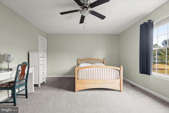 21 JOHNAMAC N, Littlestown, PA 17340