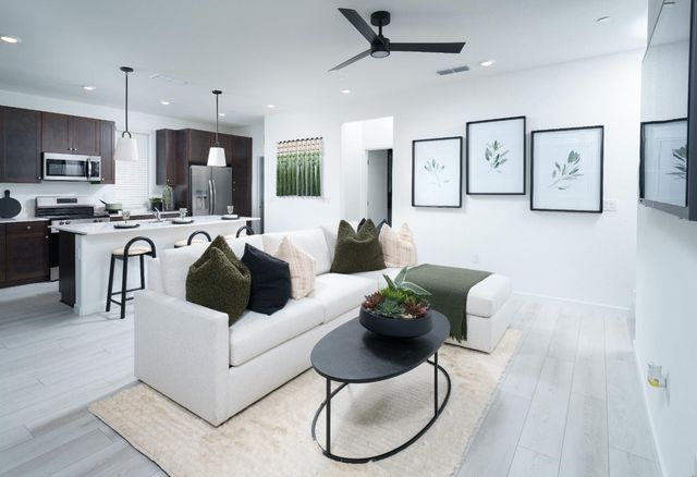 1127 Bellawood Dr, Galt, CA 95632