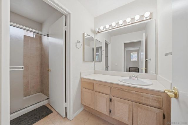 12233 Via Hacienda, El Cajon, CA 92019