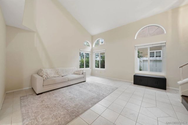 12233 Via Hacienda, El Cajon, CA 92019