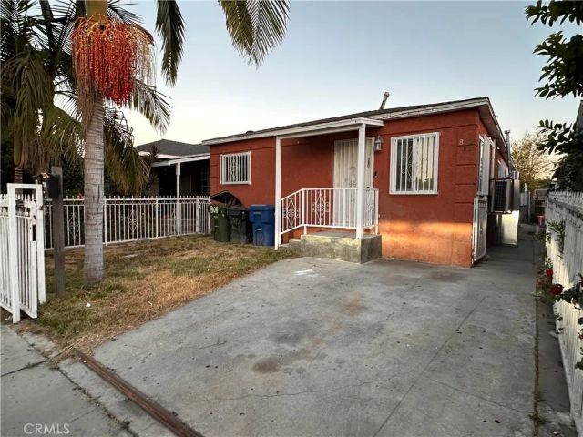 802 E 111th Drive, Los Angeles, CA 90059