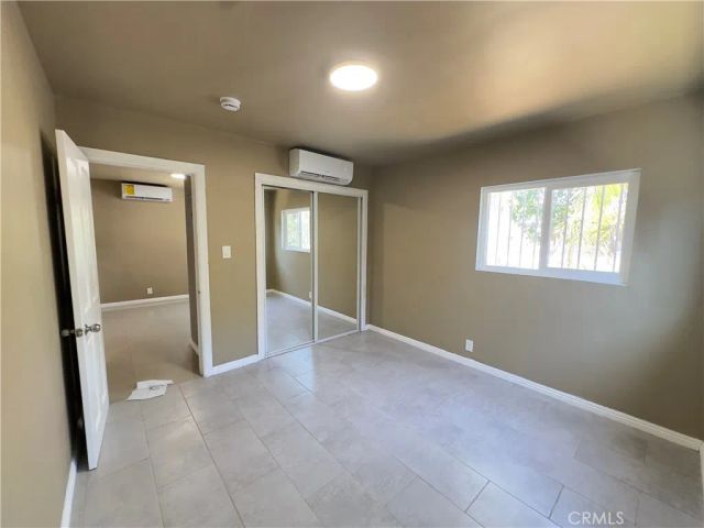 802 E 111th Drive, Los Angeles, CA 90059