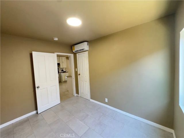 802 E 111th Drive, Los Angeles, CA 90059