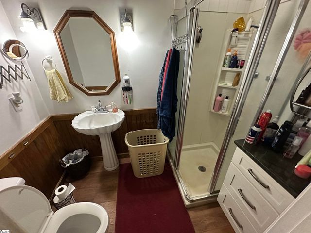 374 Flatwood Drive, Spartanburg, SC 29303