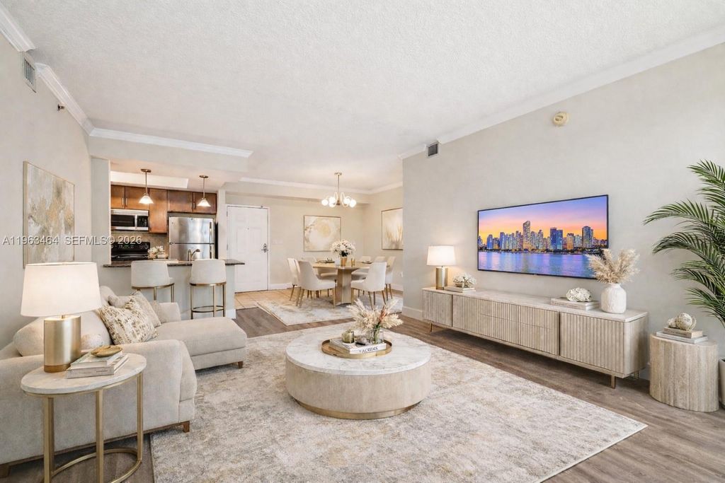 2000 N Bayshore Dr 304, Miami, FL 33137