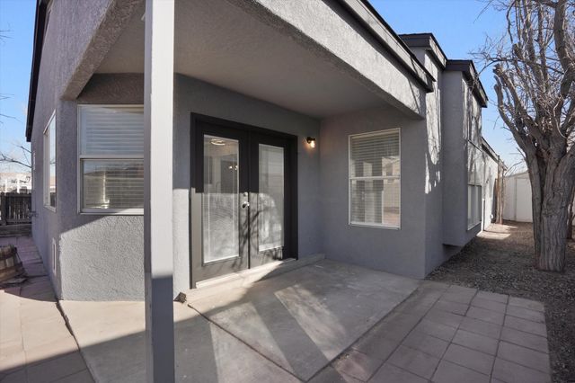 1075 Sand Dune Road NE, Rio Rancho, NM 87144