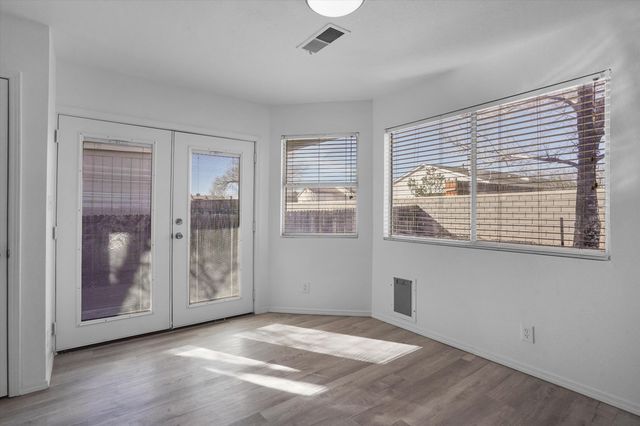 1075 Sand Dune Road NE, Rio Rancho, NM 87144