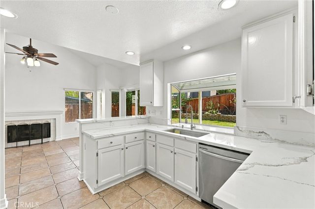 220 Suffolk, Corona, CA 92882