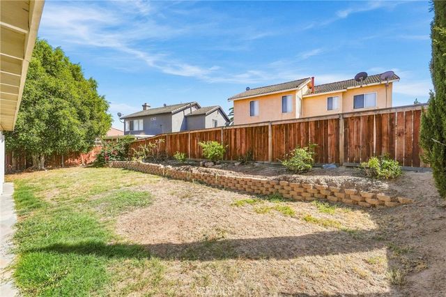 220 Suffolk, Corona, CA 92882