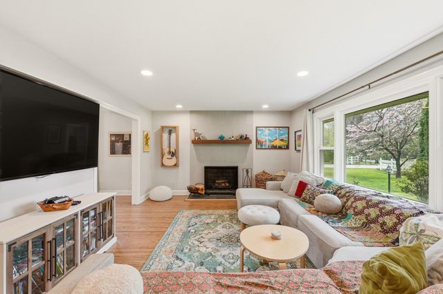 611 Rudy Lane, Louisville, KY 40207