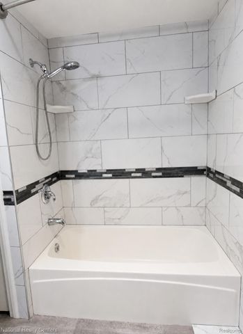 3621 Bates Drive, Sterling Heights, MI 48310