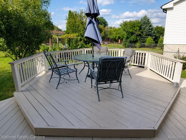 3621 Bates Drive, Sterling Heights, MI 48310