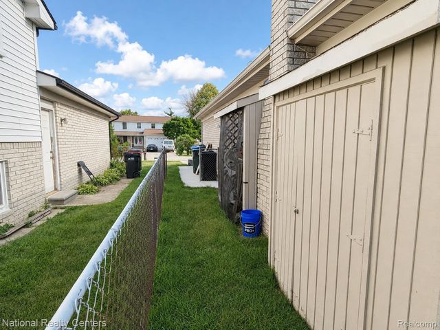 3621 Bates Drive, Sterling Heights, MI 48310