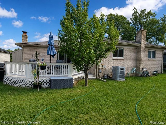 3621 Bates Drive, Sterling Heights, MI 48310