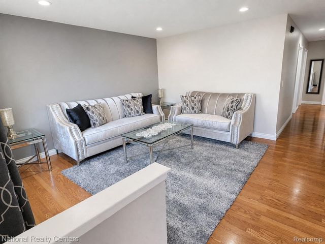 3621 Bates Drive, Sterling Heights, MI 48310