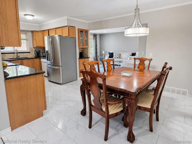 3621 Bates Drive, Sterling Heights, MI 48310