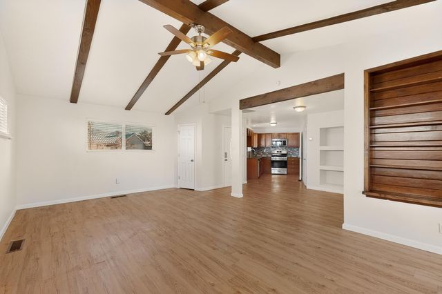 1305 Saint Street NE, Albuquerque, NM 87112