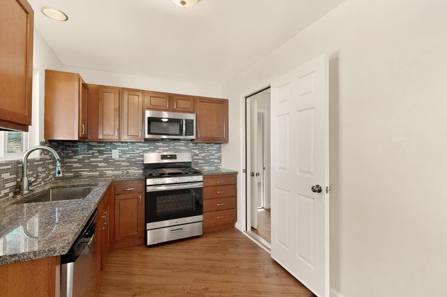 1305 Saint Street NE, Albuquerque, NM 87112