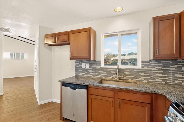 1305 Saint Street NE, Albuquerque, NM 87112