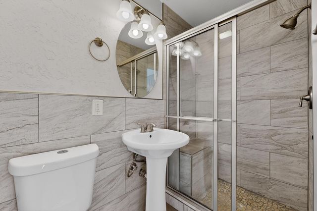 1305 Saint Street NE, Albuquerque, NM 87112