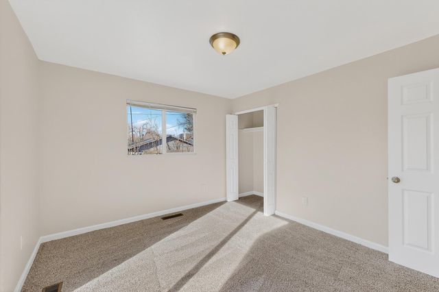 1305 Saint Street NE, Albuquerque, NM 87112