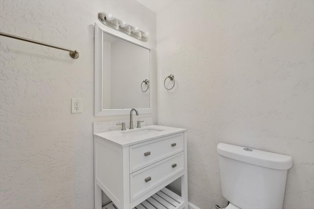 1305 Saint Street NE, Albuquerque, NM 87112