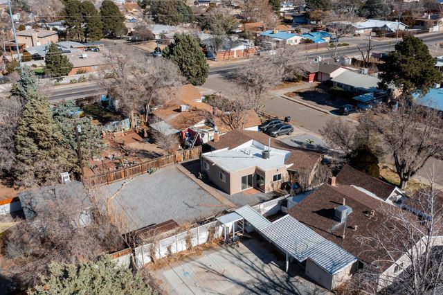 1305 Saint Street NE, Albuquerque, NM 87112